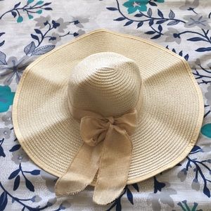 New Beige Floppy Hat